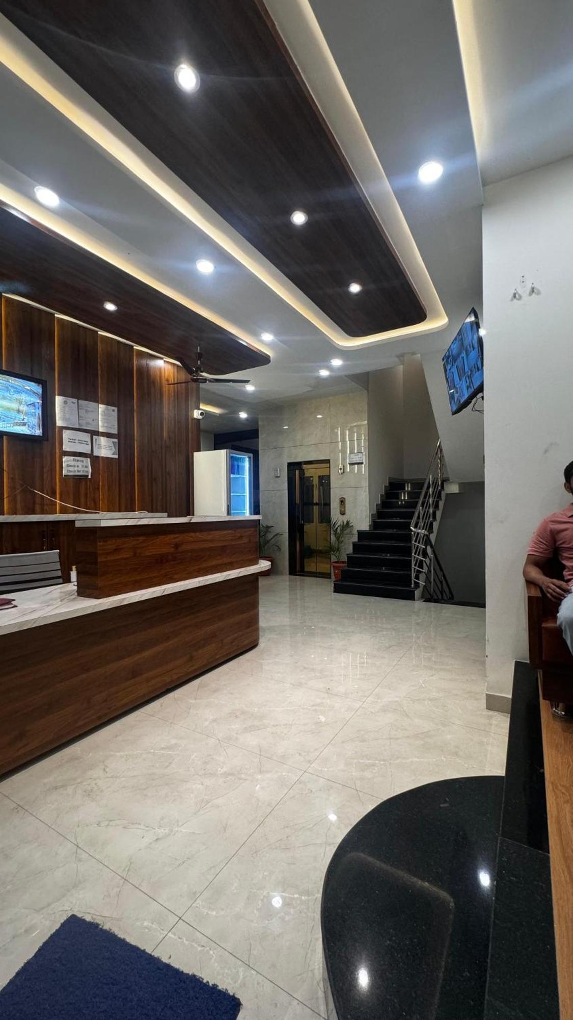Hotel Prakasham Ujjain Εξωτερικό φωτογραφία