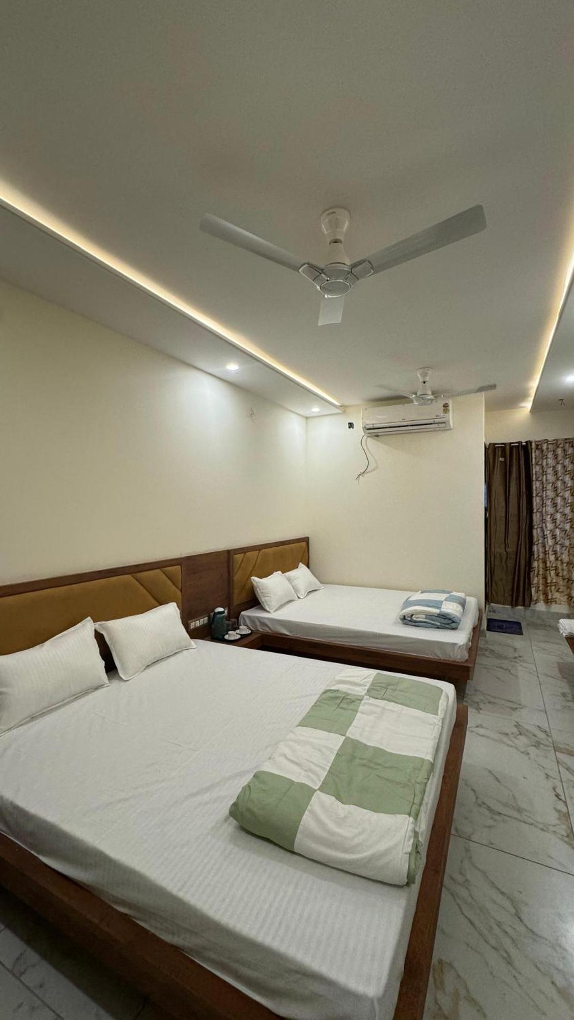 Hotel Prakasham Ujjain Εξωτερικό φωτογραφία
